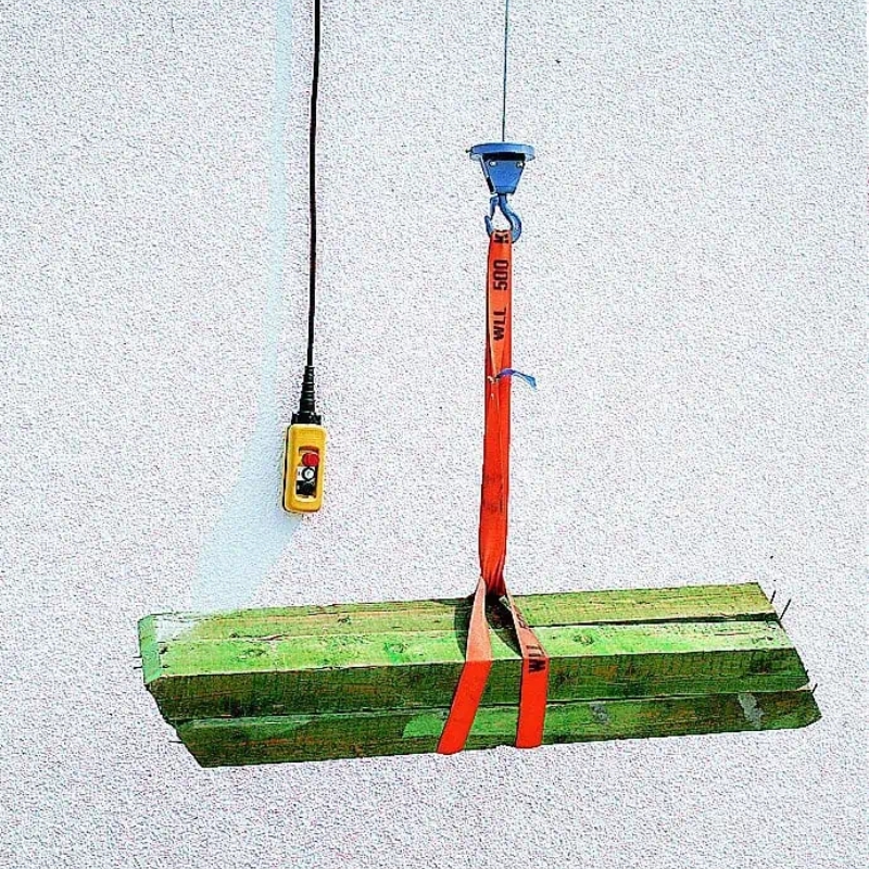 Five Signs Your Project Needs a Rope Hoist Instead of a Material Hoist