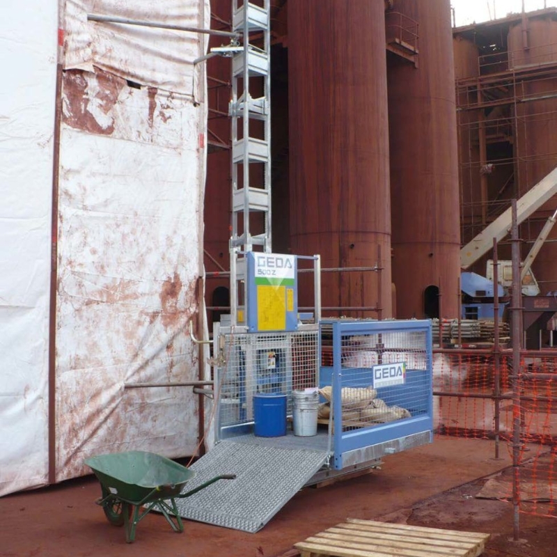 How Material Hoists Help Reduce Manual Handling Injuries on Australian Building Sites