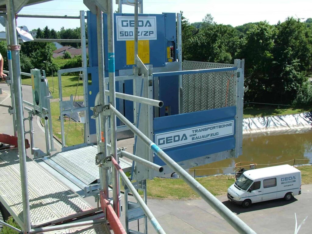 What is a Material Hoist? Conveying & Hoisting Solutions